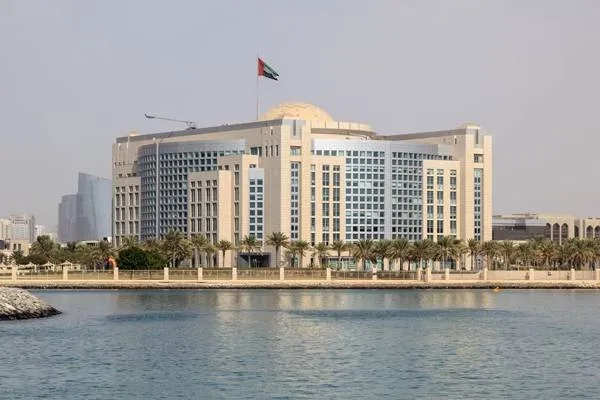 الإمارات تستدعي السفير الإسرائيلي وتدين انتهاكات القدس