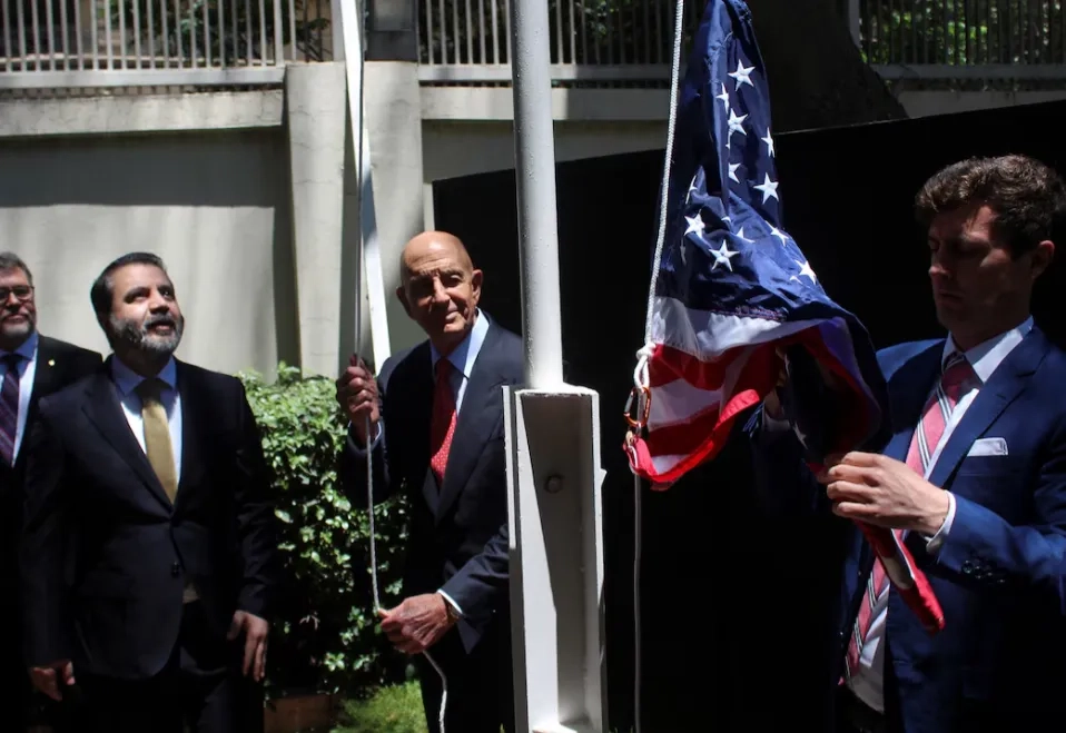US Flag Raised in Damascus, Envoy Says Syria-Israel Peace is Possible