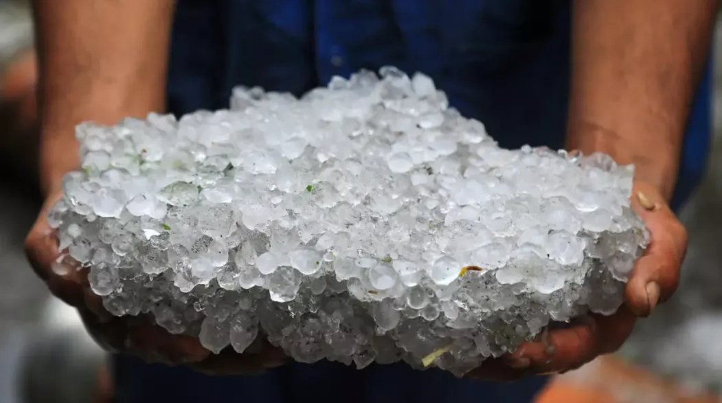 Sudden Hailstorm Lashes Egypt's Alexandria