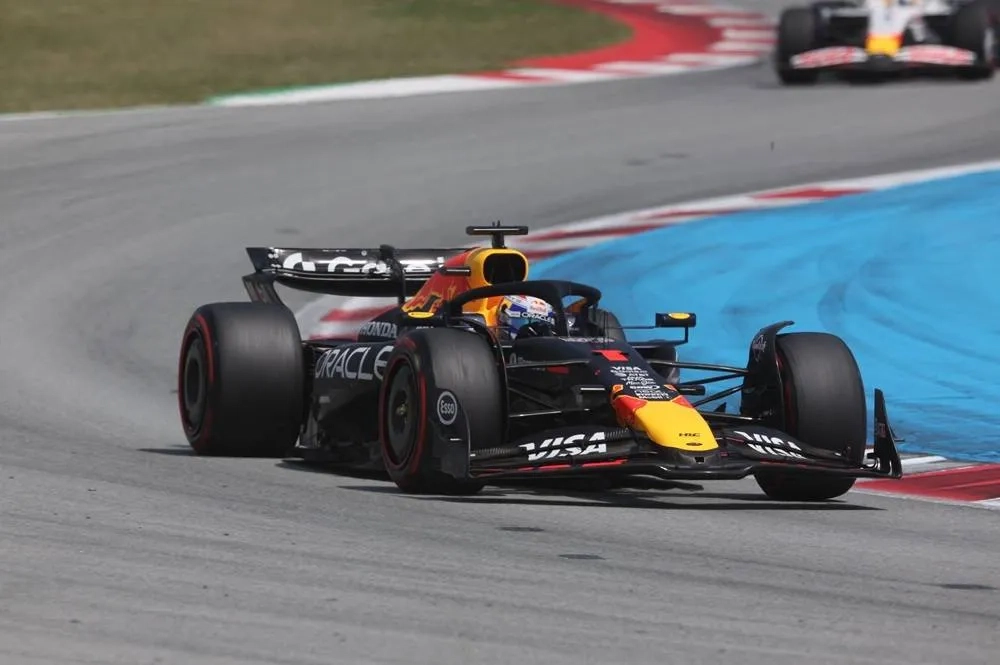 Verstappen One Point from a Race Ban After Clash with Russell