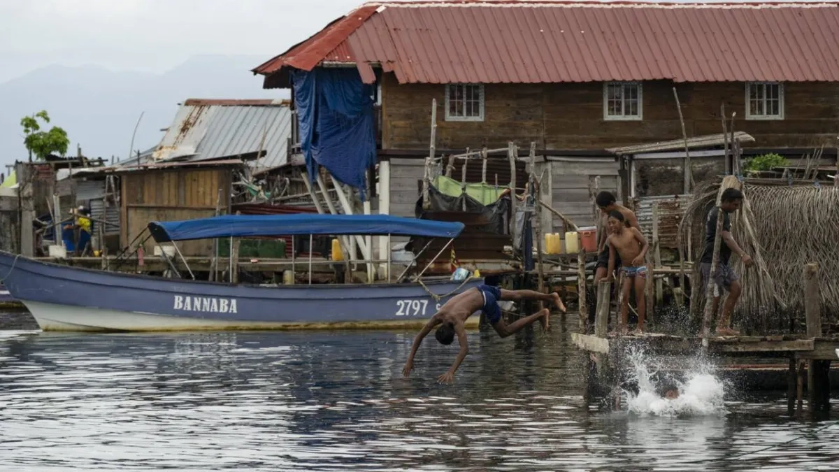 Year after Exodus, Silence Fills Panama Island Threatened by Sea