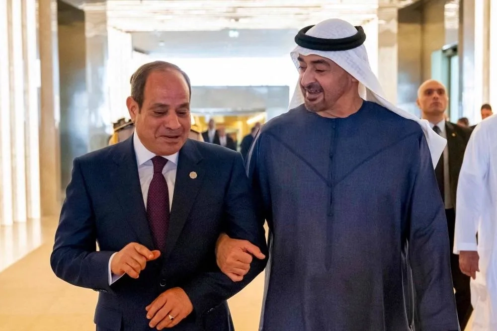 محمد بن زايد والسيسي يبحثان التعاون الثنائي وتطورات الأوضاع في غزة
