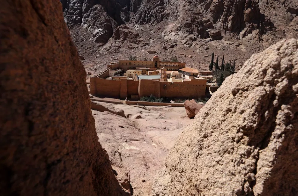 Egypt, Greece Agree to Protect Status of Mount Sinai Monastery