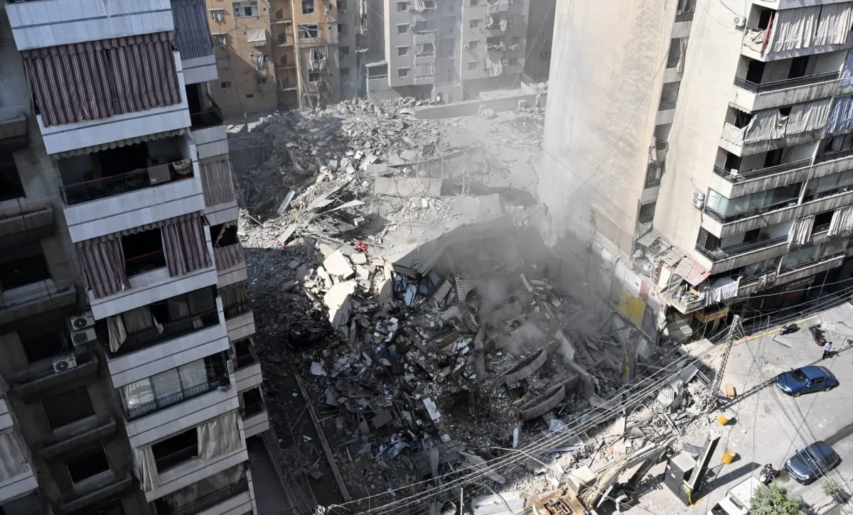 إصابة 3 أشخاص بغارة إسرائيلية على بلدة في جنوب لبنان