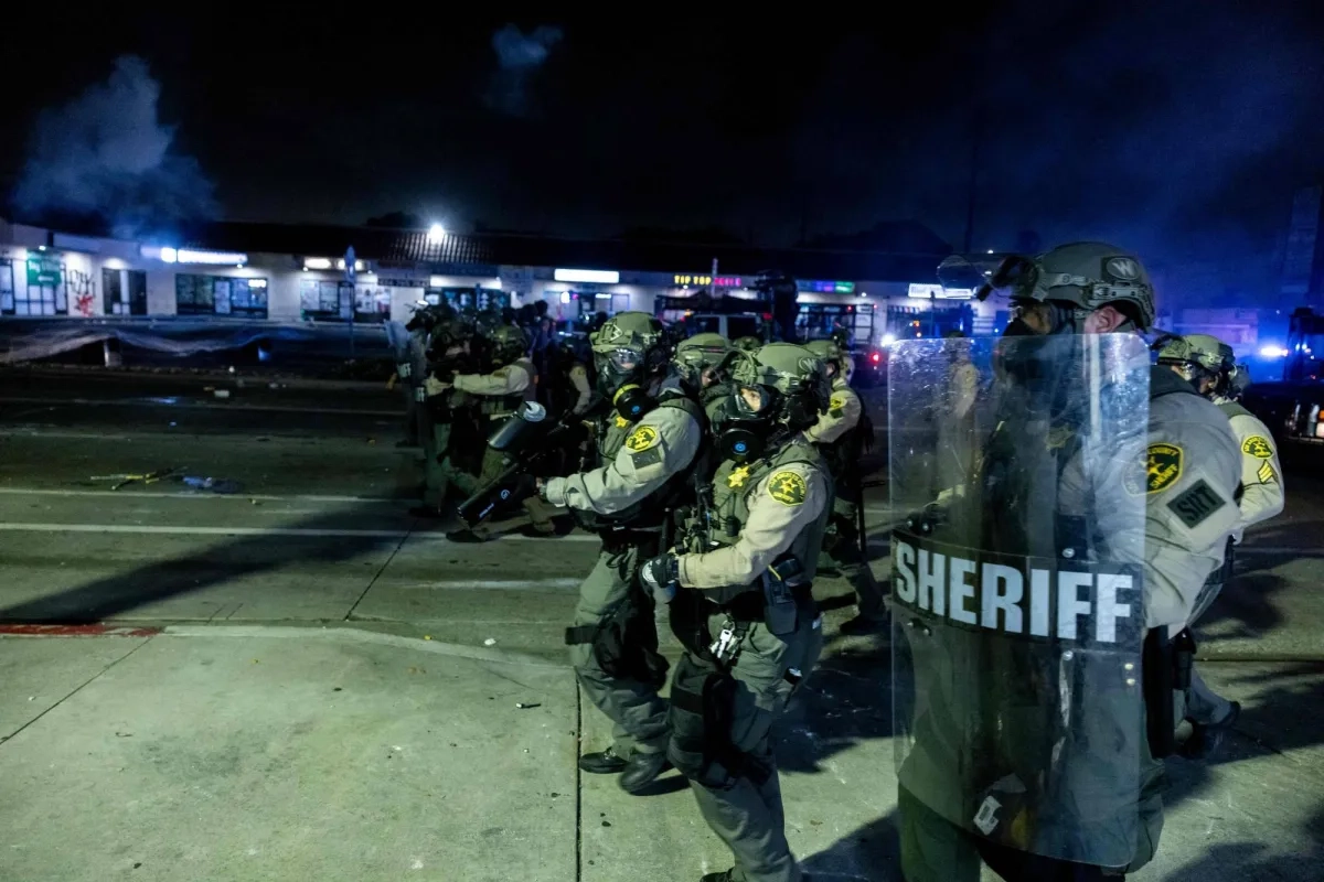 Trump Deploys California National Guard to LA to Quell Protests Despite Governor's Objections