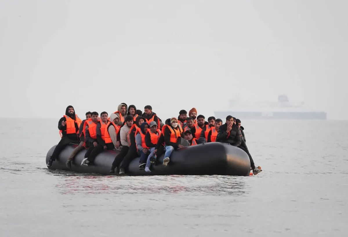 54 Migrants Rescued from Mediterranean Oil Platform