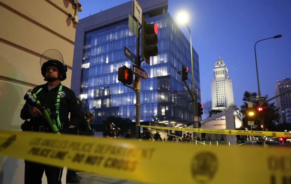 US Marines Arrive in LA as California Governor Warns 'Democracy Under Assault'