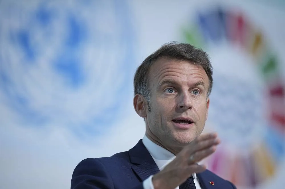 Macron to Push for Ban on Social Media for Under-15s after School Stabbing