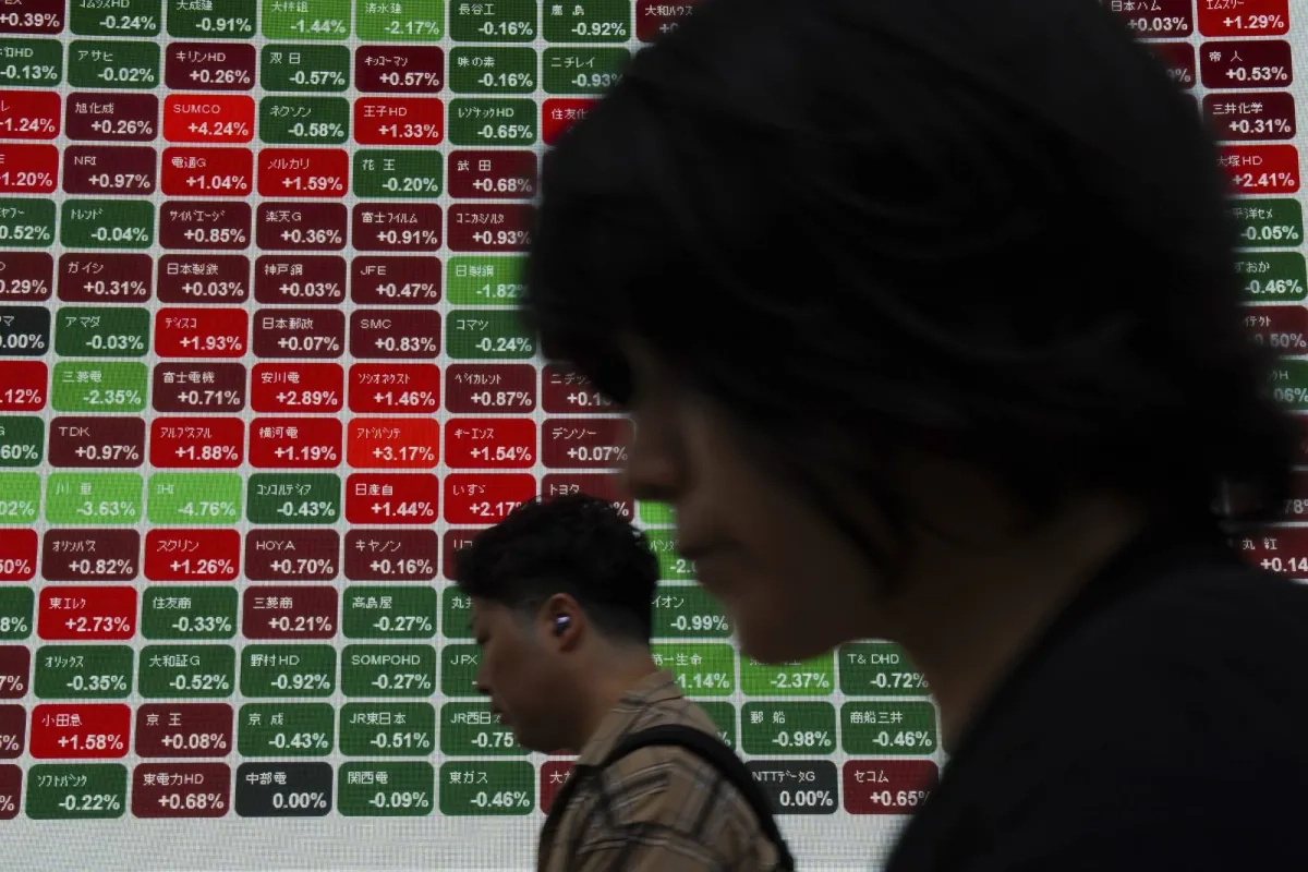 الأسواق تتراجع وسط فتور تجاري وتصاعد توتر الشرق الأوسط
