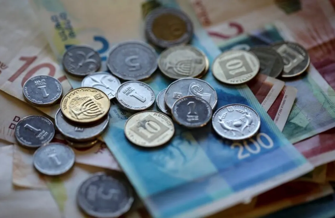 Israeli Assets Slide as Regional Tensions Escalate