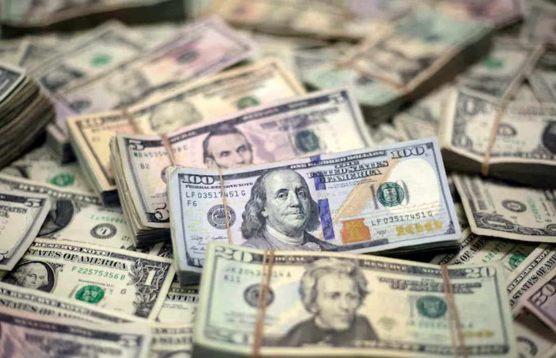Dollar and Other Safe Havens Rise as Israel Strikes Iran