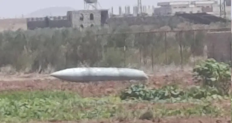 سقوط بقايا صاروخَين إيرانيَّين في ريف درعا خلال عبورهما الأجواء السورية