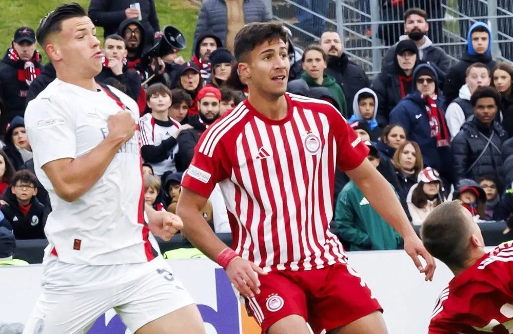 Brighton Signs Teenage Forward Kostoulas from Champions League-Bound Olympiakos