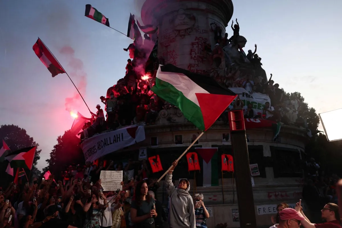 «رغم ما يحدث في المنطقة»... فرنسا «مصممة» على الاعتراف بدولة فلسطينية
