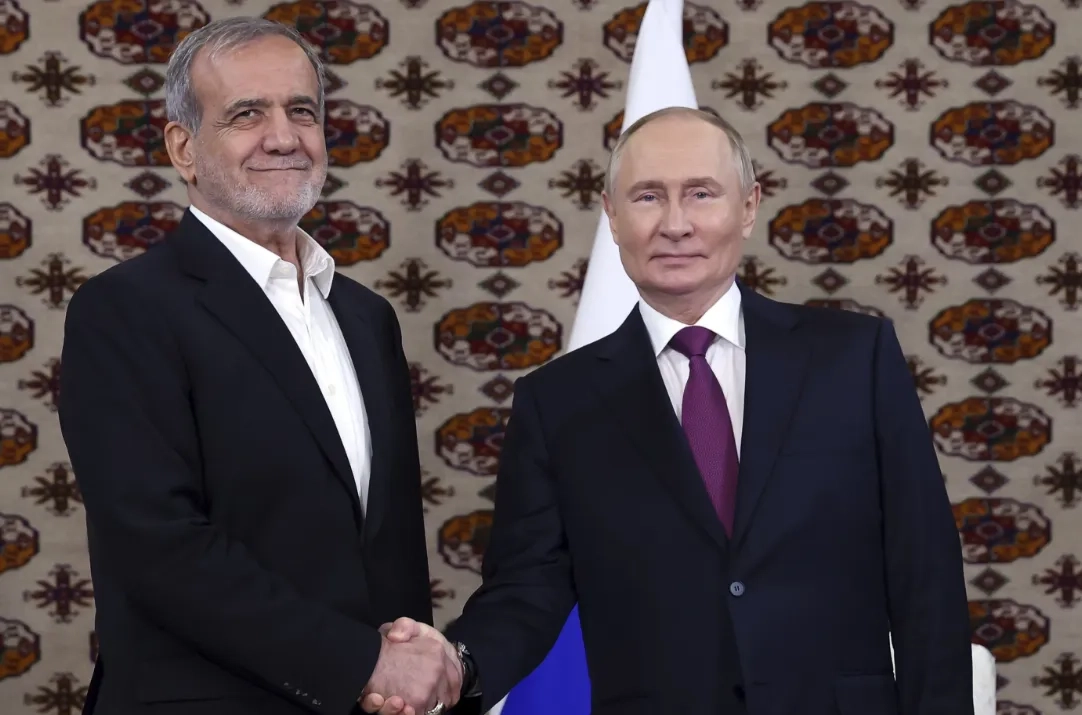 هل تلعب روسيا دور الوسيط بين إسرائيل وإيران؟