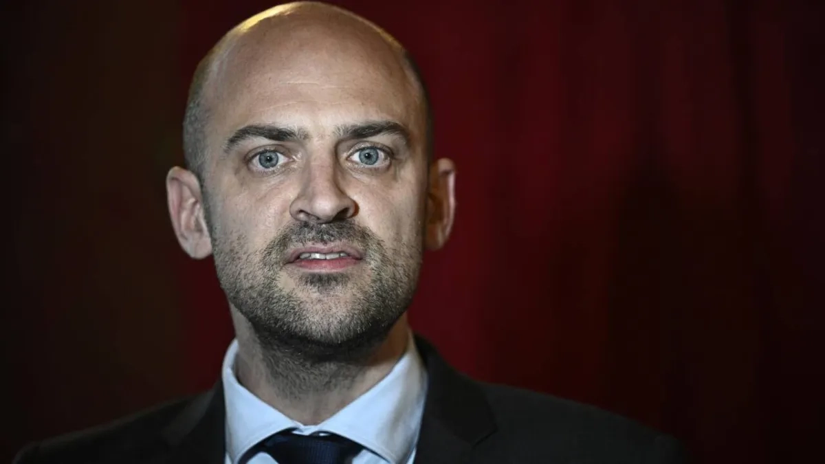 France Says Supports Harvard, Welcomes Foreign Students