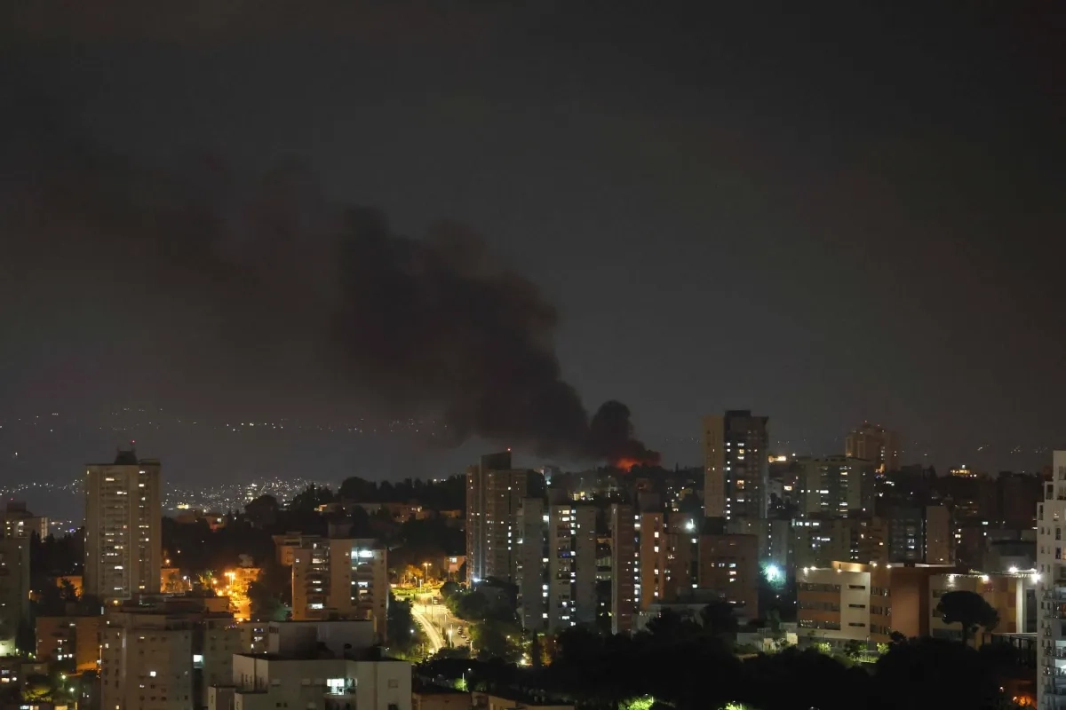 الجيش الإسرائيلي: إصابة عدد من المواقع جراء الهجمات الصاروخية الإيرانية
