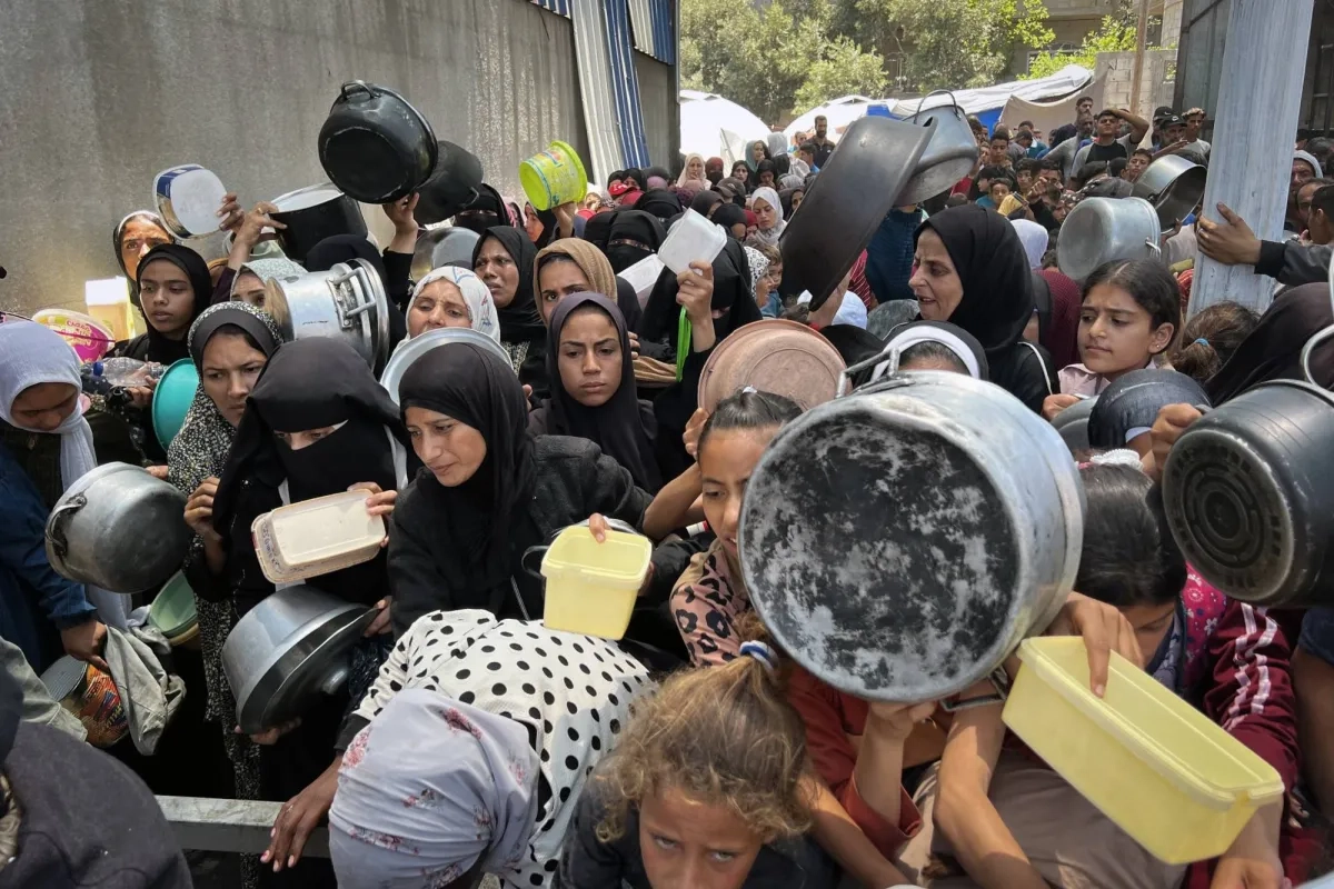 فون دير لاين تؤكد أن نتنياهو تعهَّد بزيادة المساعدات لغزة
