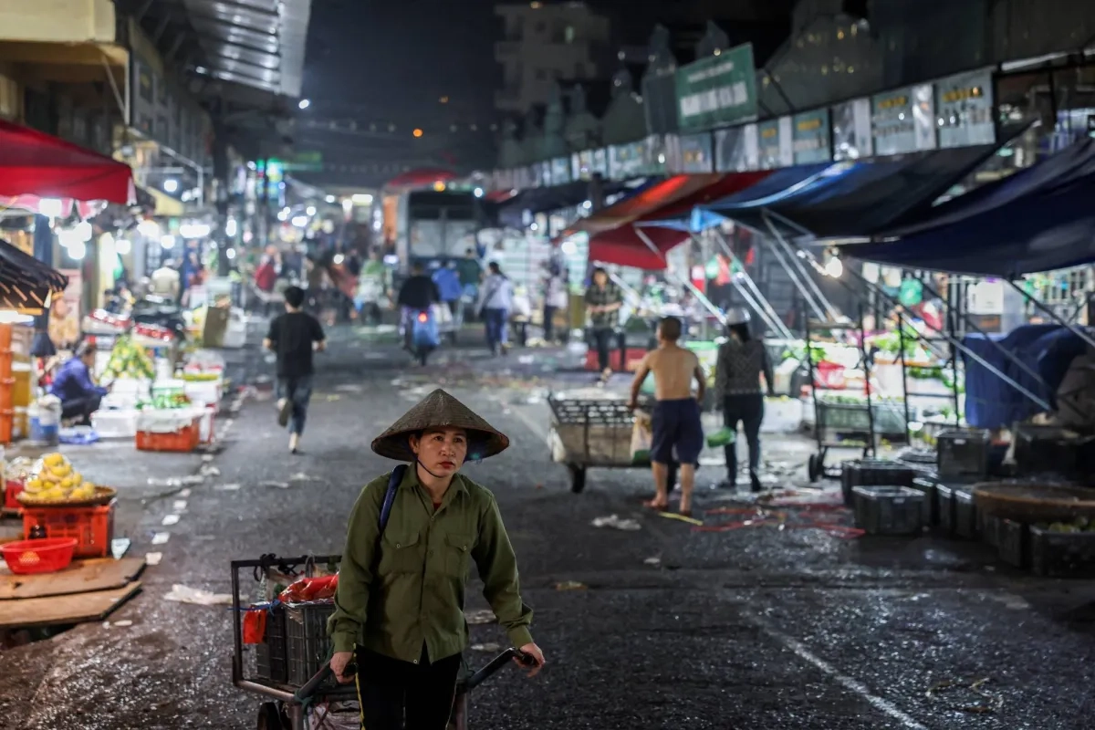 US Reportedly Pushes Vietnam to Decouple from Chinese Tech