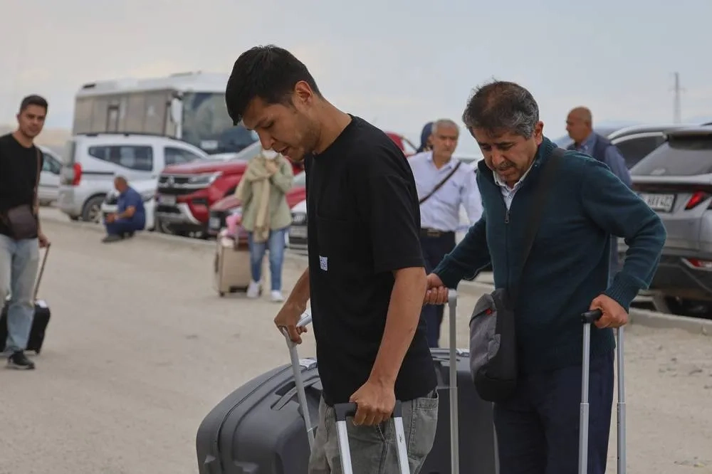 Iranians Seek Temporary Refuge in Neighboring Türkiye as Conflict with Israel Escalates