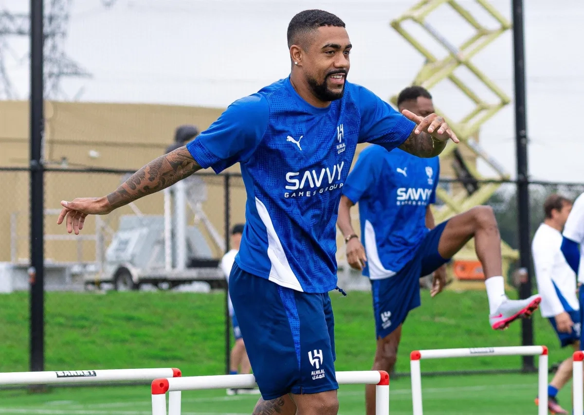 الهلال يصل إلى ميامي استعداداً لموقعة ريال مدريد