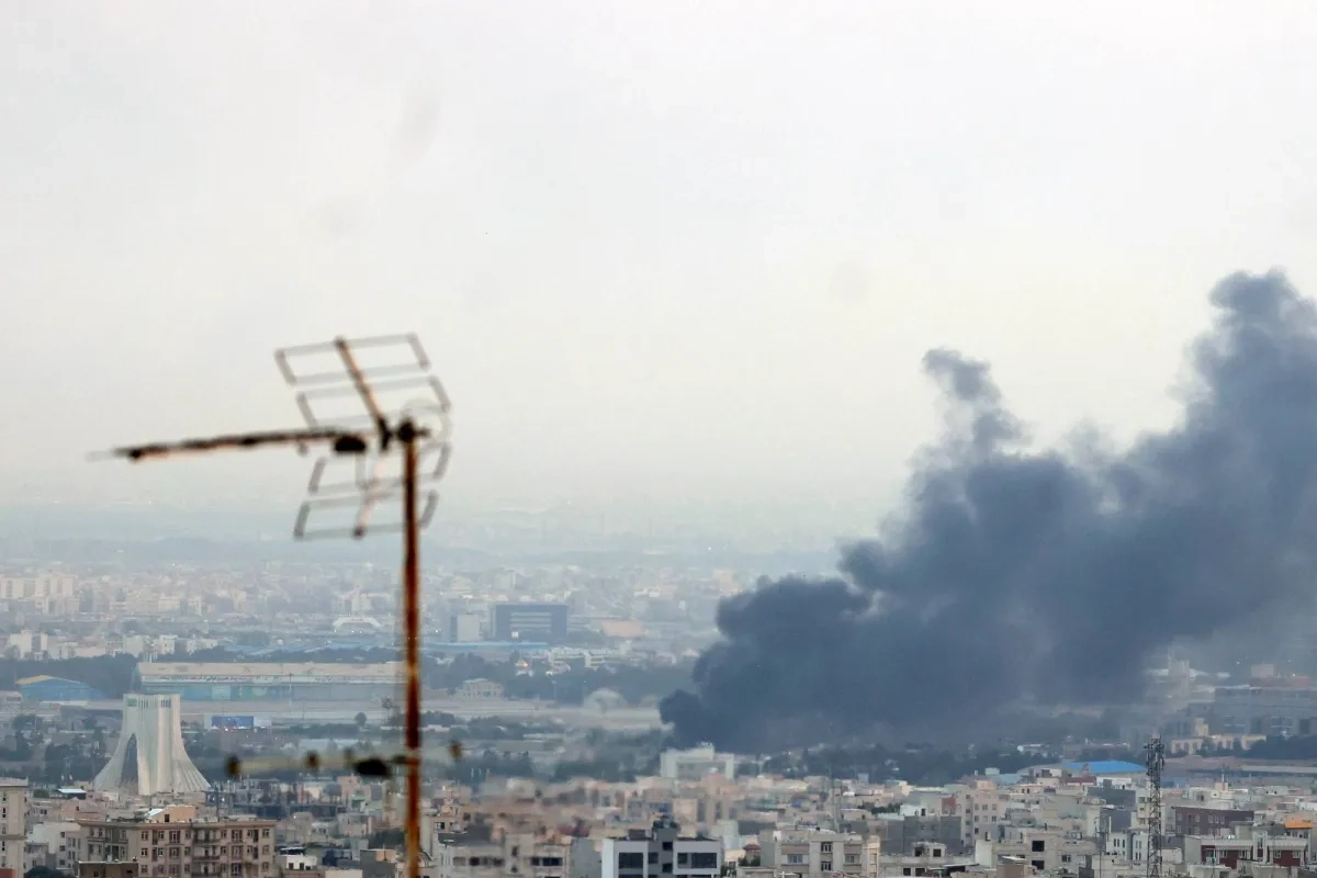الجيش الإسرائيلي يعلن اغتيال «رئيس أركان الحرب» الإيراني... وطهران تنفي