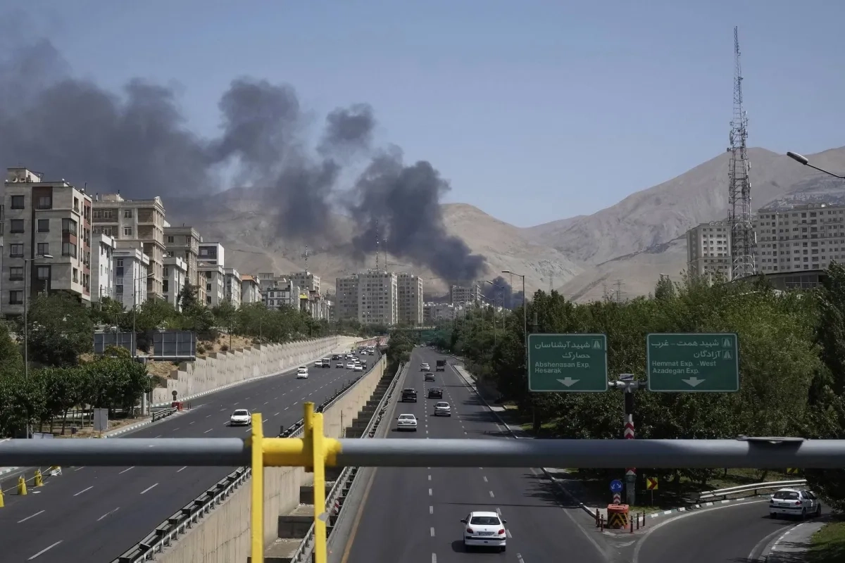 النفط يوسع مكاسبه مع دخول الصراع الإيراني الإسرائيلي يومه السادس