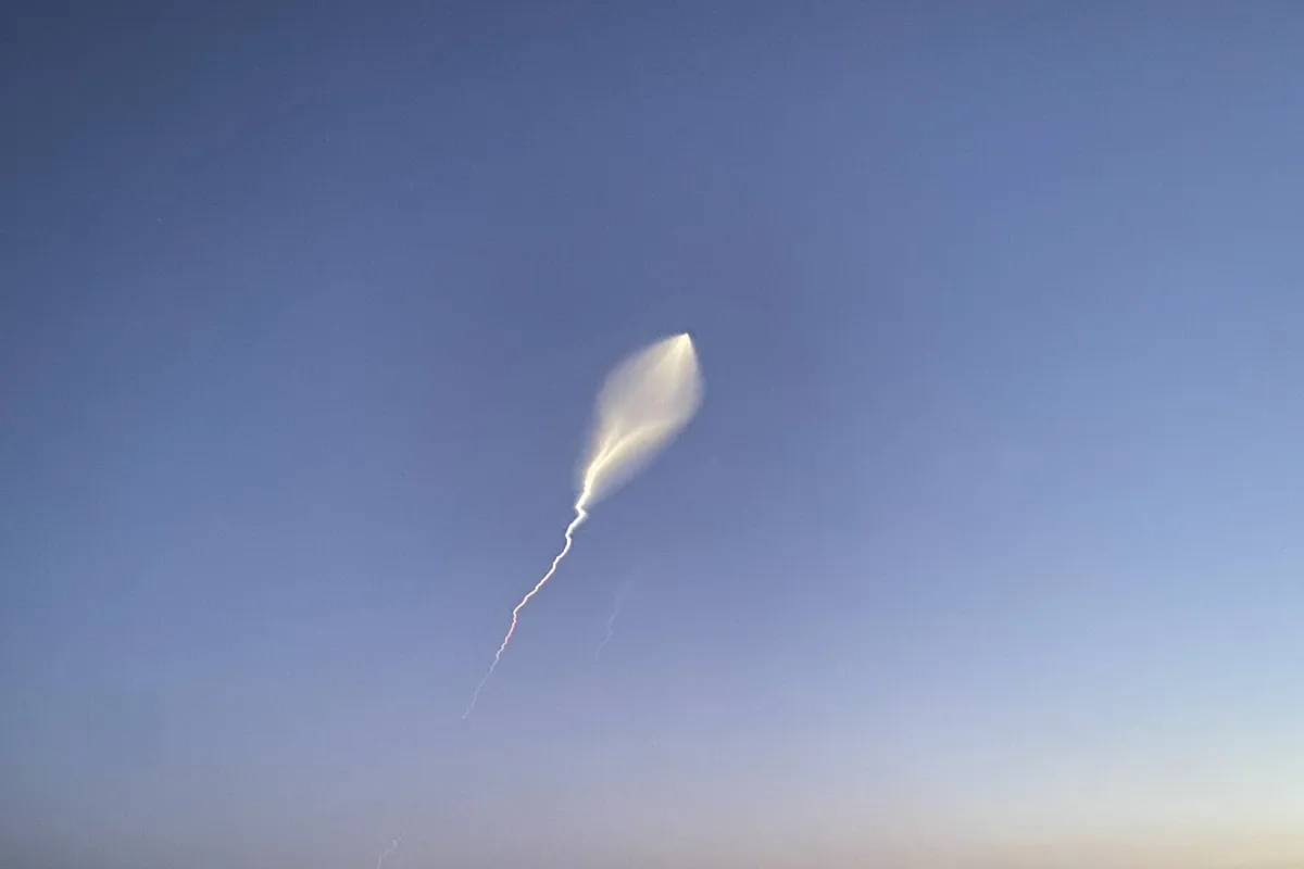 قتلى وجرحى جراء رشقة صاروخية إيرانية ضربت تل أبيب ومستشفى سوروكا في بئر السبع