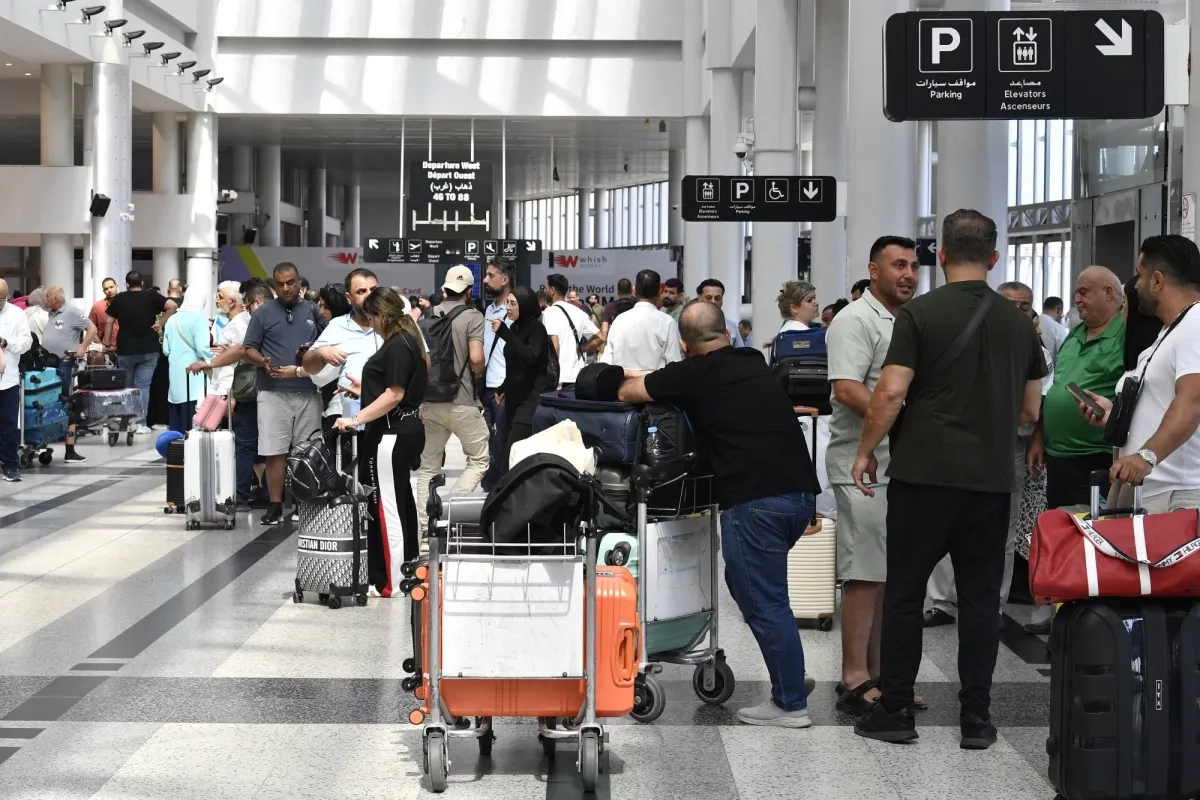 بريطانيا تحذّر من احتمال تعطل السفر الجوي إلى بيروت