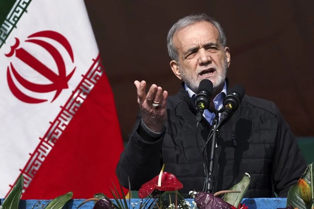 Iran Tells France its Nuclear Rights ‘Cannot Be Taken Away by Threats or War'