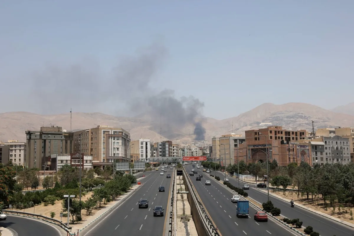 التلفزيون الإيراني: التصدي لأهداف معادية في سماء يزد وبوشهر