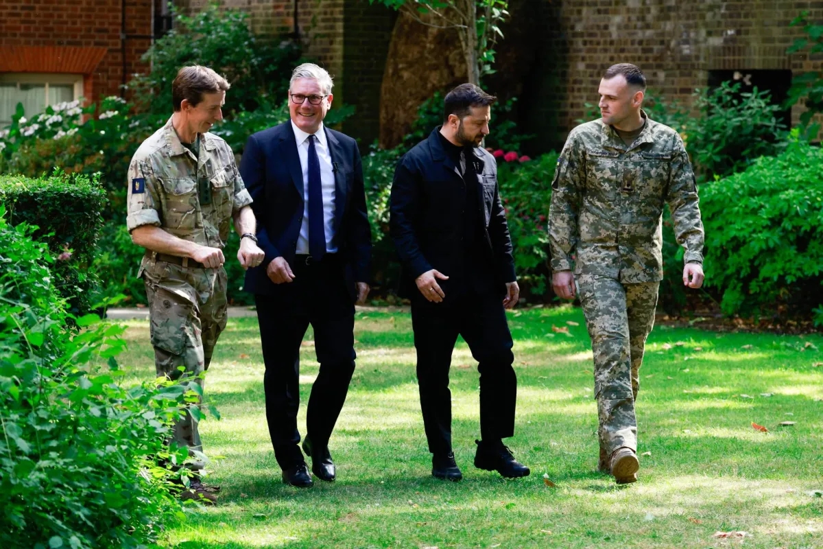 Starmer and Zelenskiy Meet in London, Agree Military Production Project