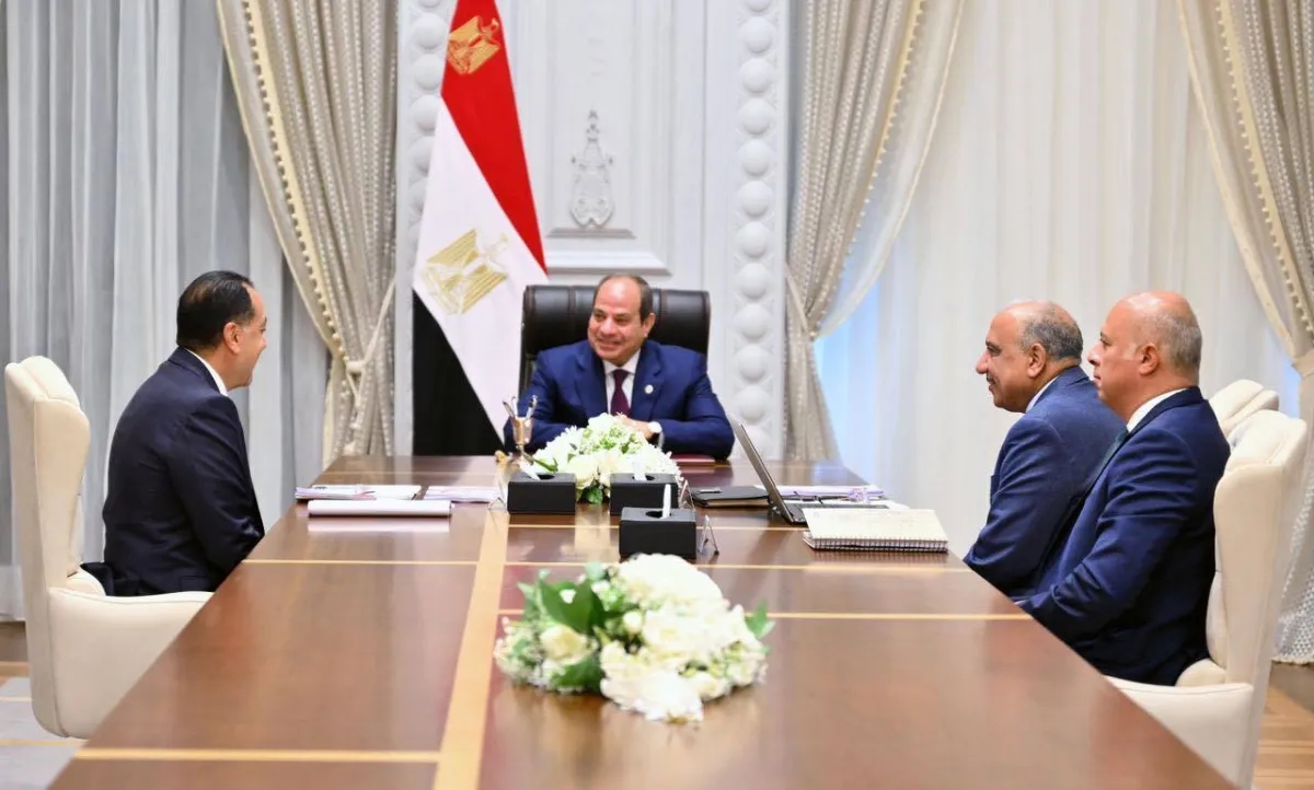 تراجع الدولار والذهب... هل تتجاوز مصر تداعيات الضربات الإسرائيلية - الإيرانية؟