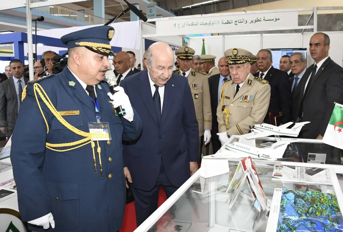 الجزائر تزيح الستار عن جيل جديد من المعدات العسكرية