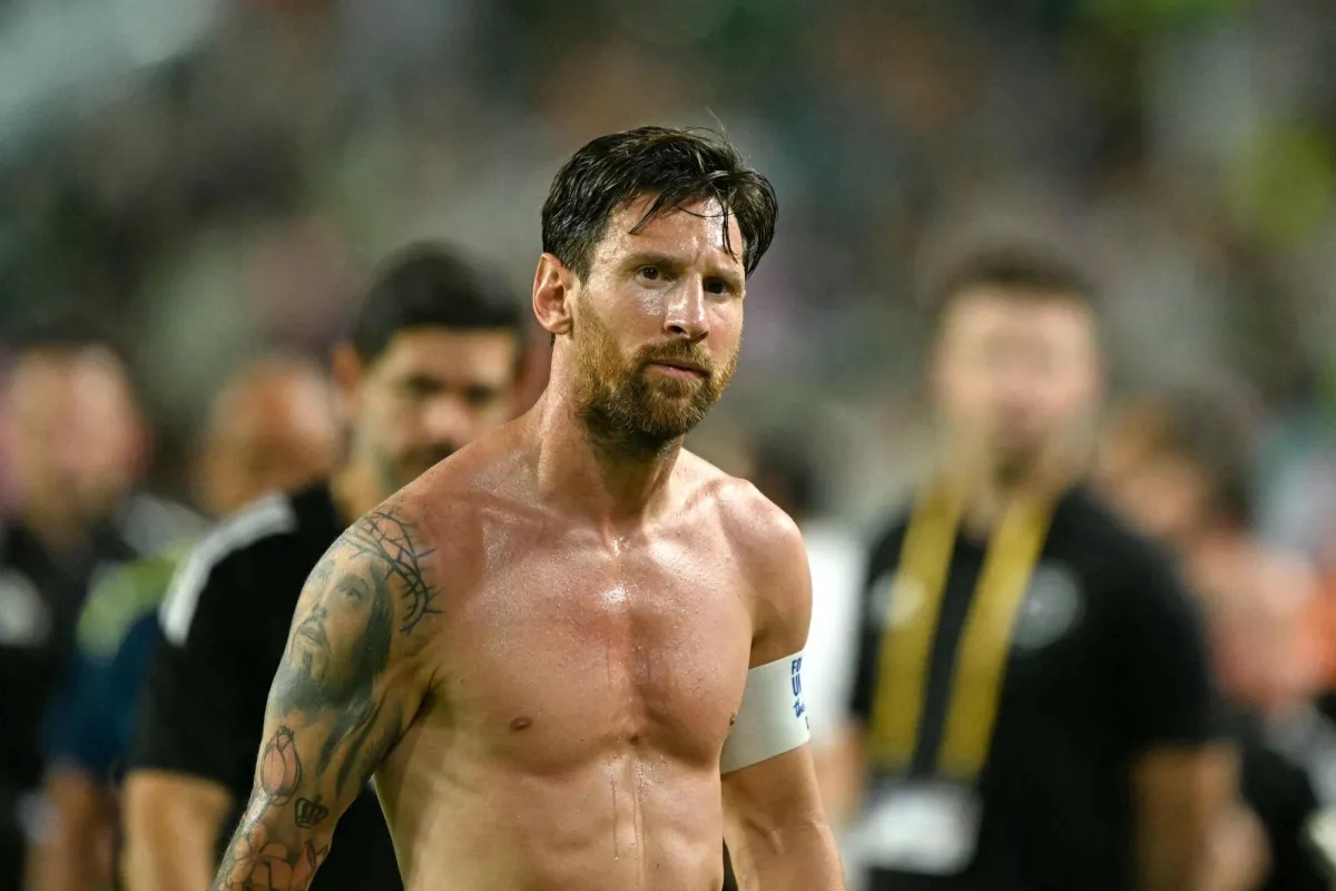راتب ميسي يفوق سقف رواتب 21 فريقاً أميركياً