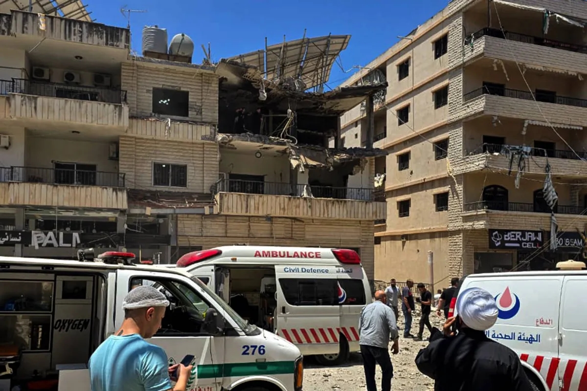 الجيش الإسرائيلي يعلن قتل مسؤول استخباراتي بـ«حزب الله» جنوب لبنان