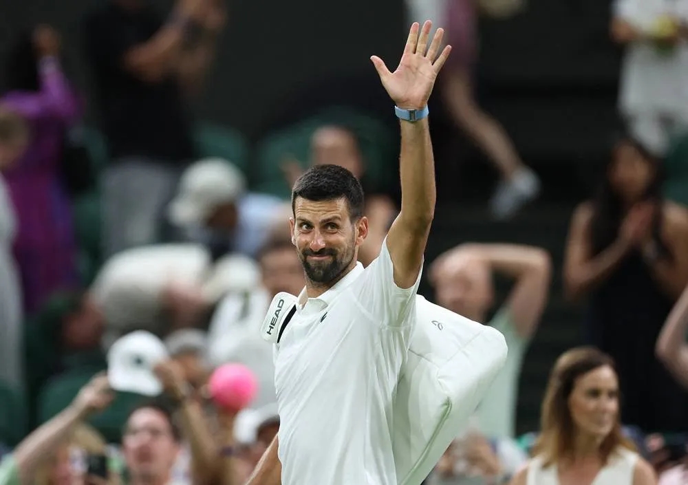 Djokovic Passes Muller Test to Reach Wimbledon Second Round