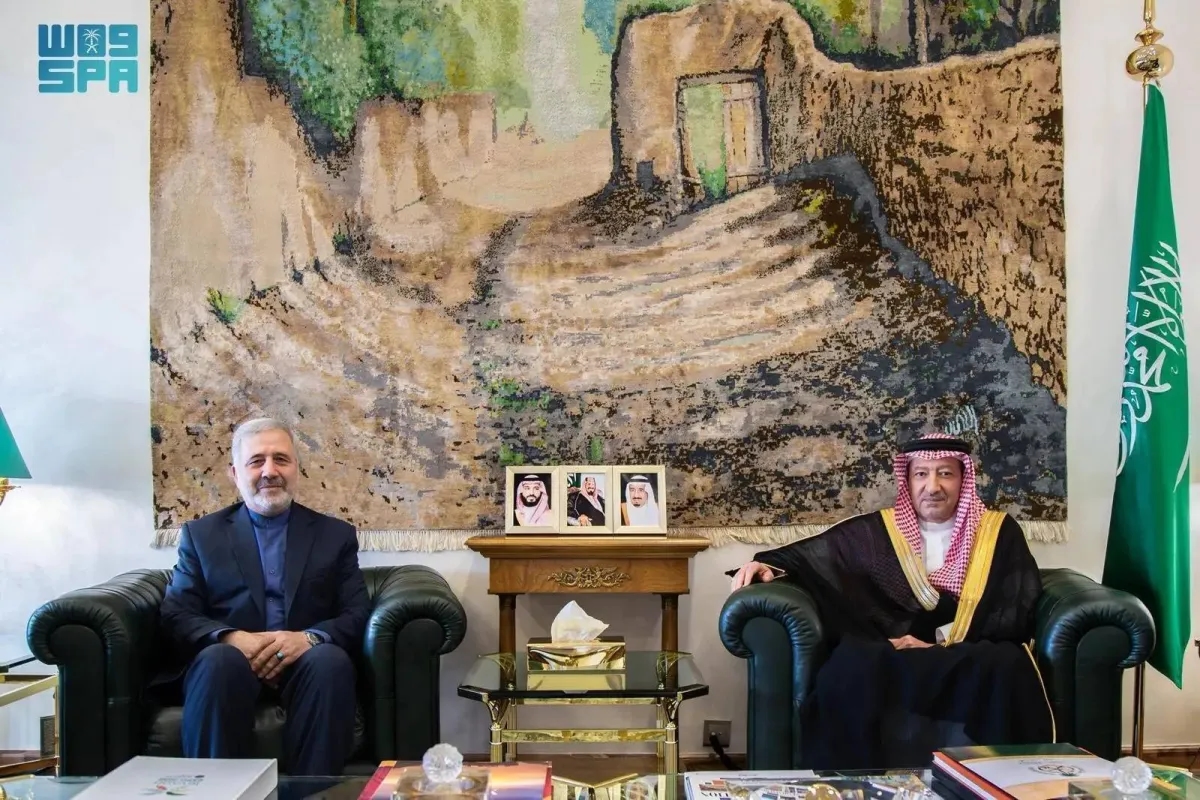 Saudi Foreign Minister Receives Written Message from Iranian Counterpart