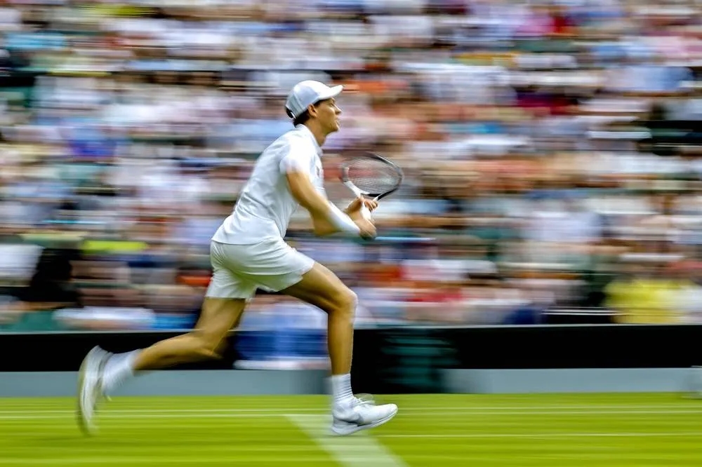 Sinner Thrashes Vukic to Roar into Wimbledon Third Round