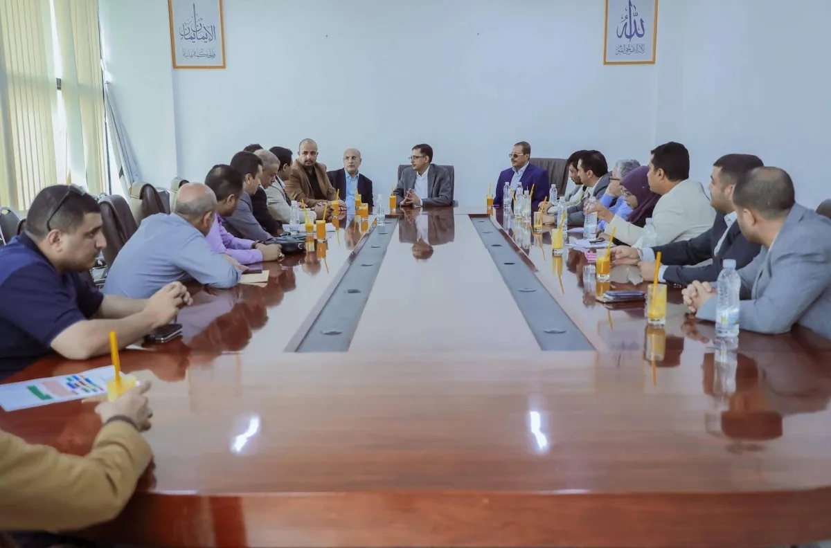 اليمن: التجار يعلنون المواجهة مع الحوثيين ويرفضون زيادة الجمارك