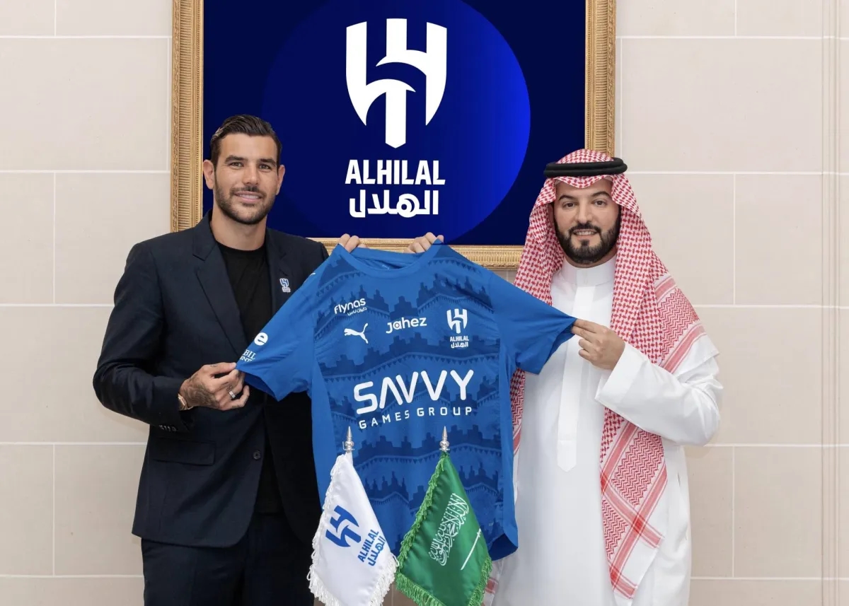 الهلال يتعاقد رسمياً مع الفرنسي ثيو هيرنانديز نجم ميلان