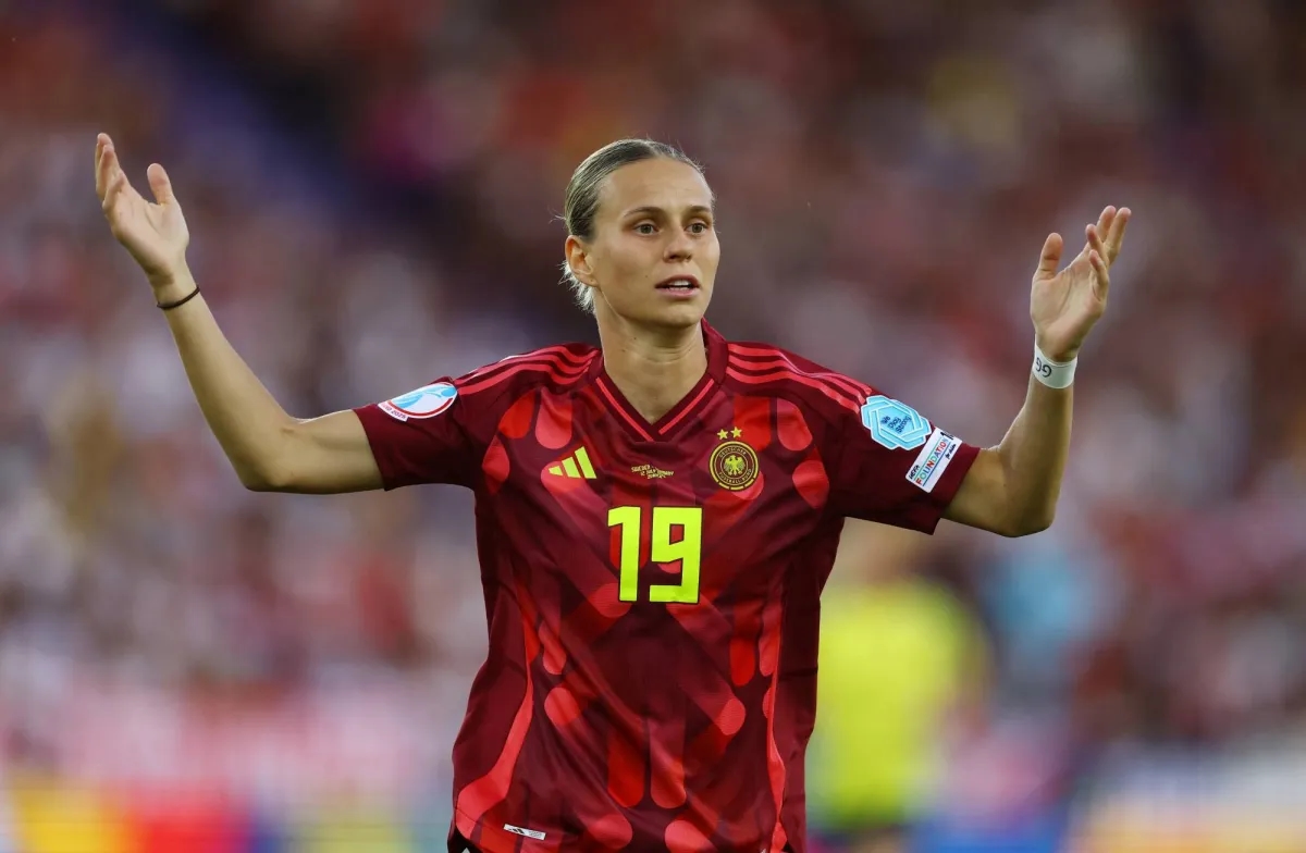 مهاجمة ألمانيا كلارا بوهل: الثقة في الفوز باليورو «موجودة دائماً»