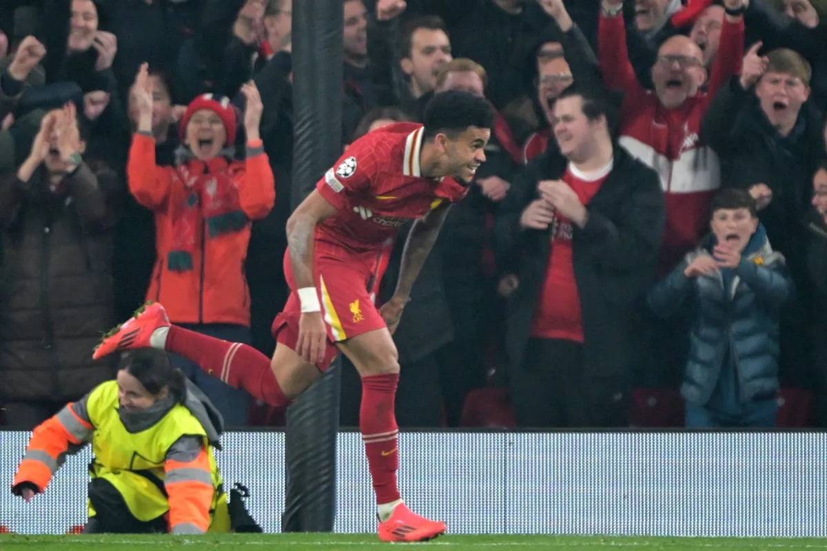 ليفربول قد يبدأ المفاوضات لانتقال دياز لبايرن