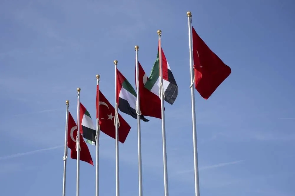 الإمارات وتركيا تعززان الشراكة الاستراتيجية في أول اجتماع للجنة العليا