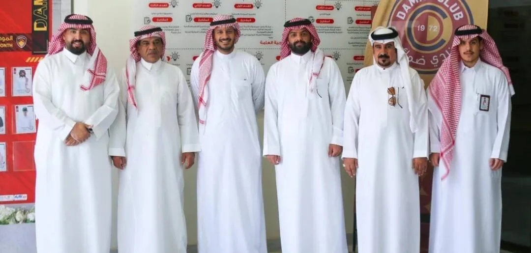 «الأولمبية» تناقش مع مسؤولي ضمك رفع كفاءة الأداء الرياضي