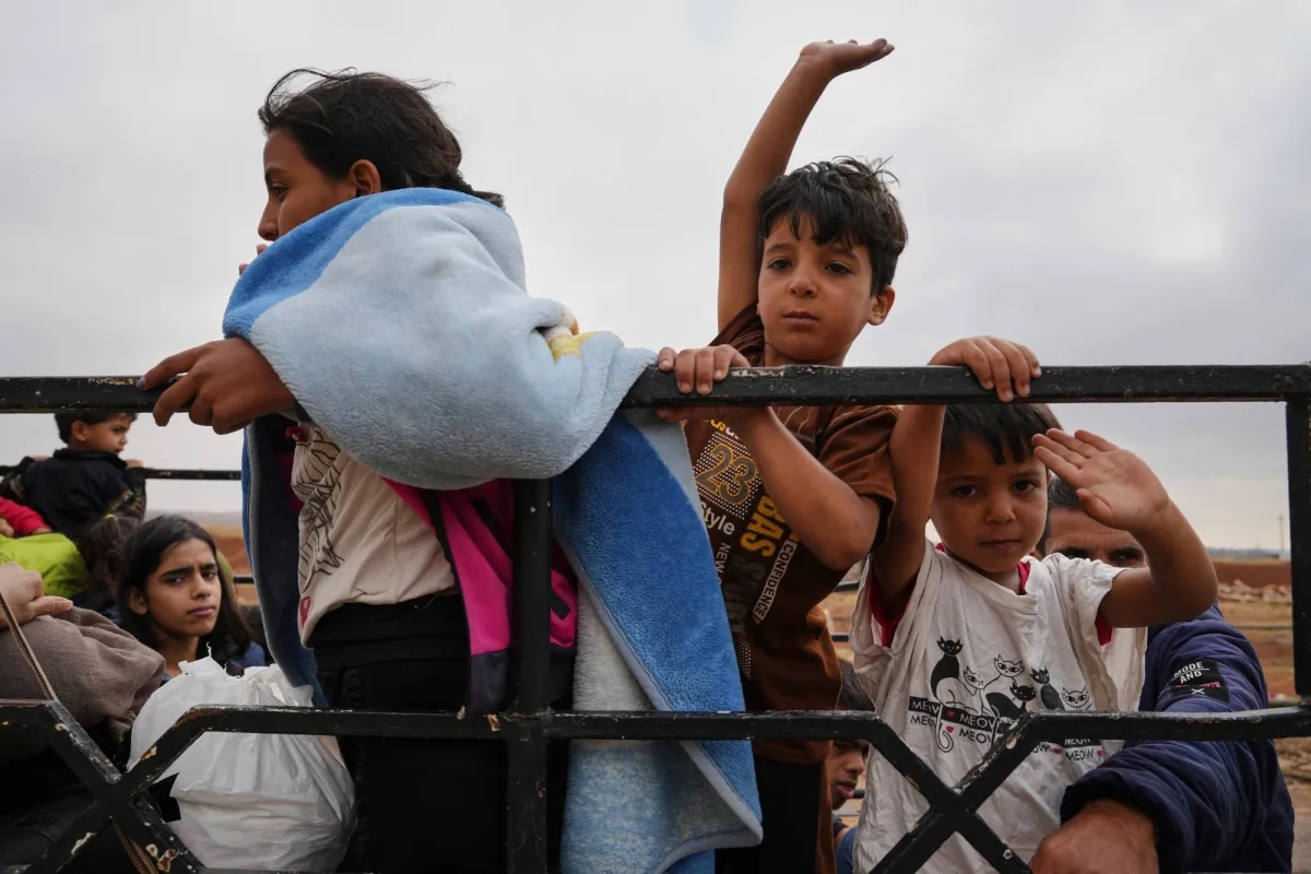 Syrian Authorities Evacuate Families from Sweida