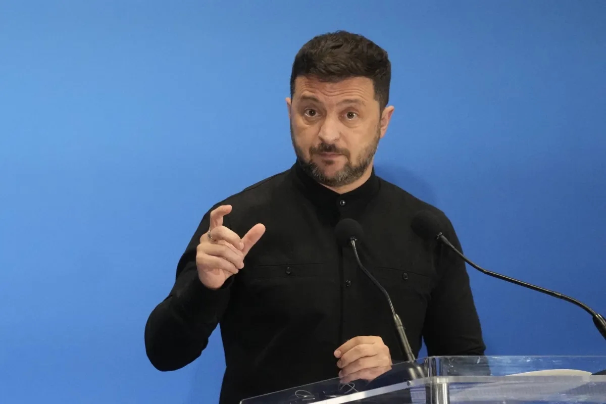 زيلينسكي يدعو لتشديد العقوبات على روسيا ومحاسبتها على «جرائم الحرب»