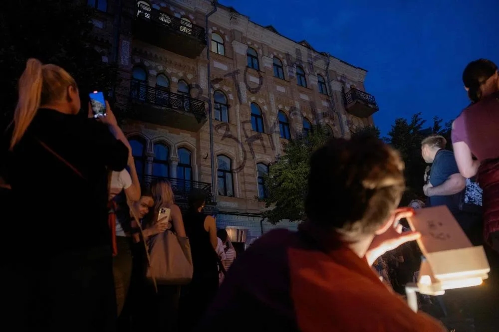 Thousands Gather to Protest as Zelenskyy Signs Bill Weakening Anti-Corruption Agencies