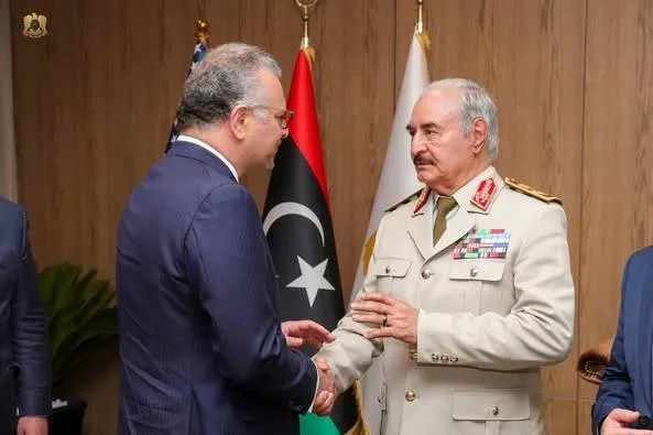مستشار ترمب وحفتر يبحثان آفاق التعاون الليبي