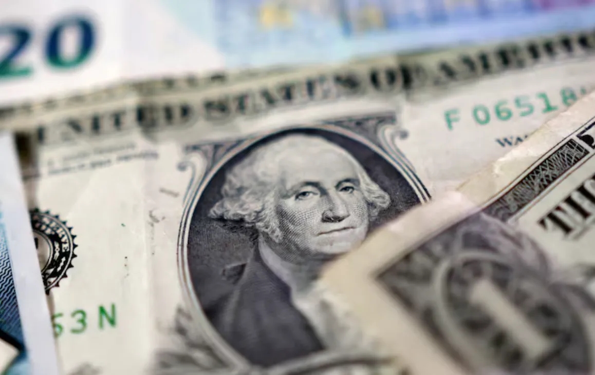 Dollar Holds Steady after ECB Leaves Rates Alone, Tariffs and Fed in Focus
